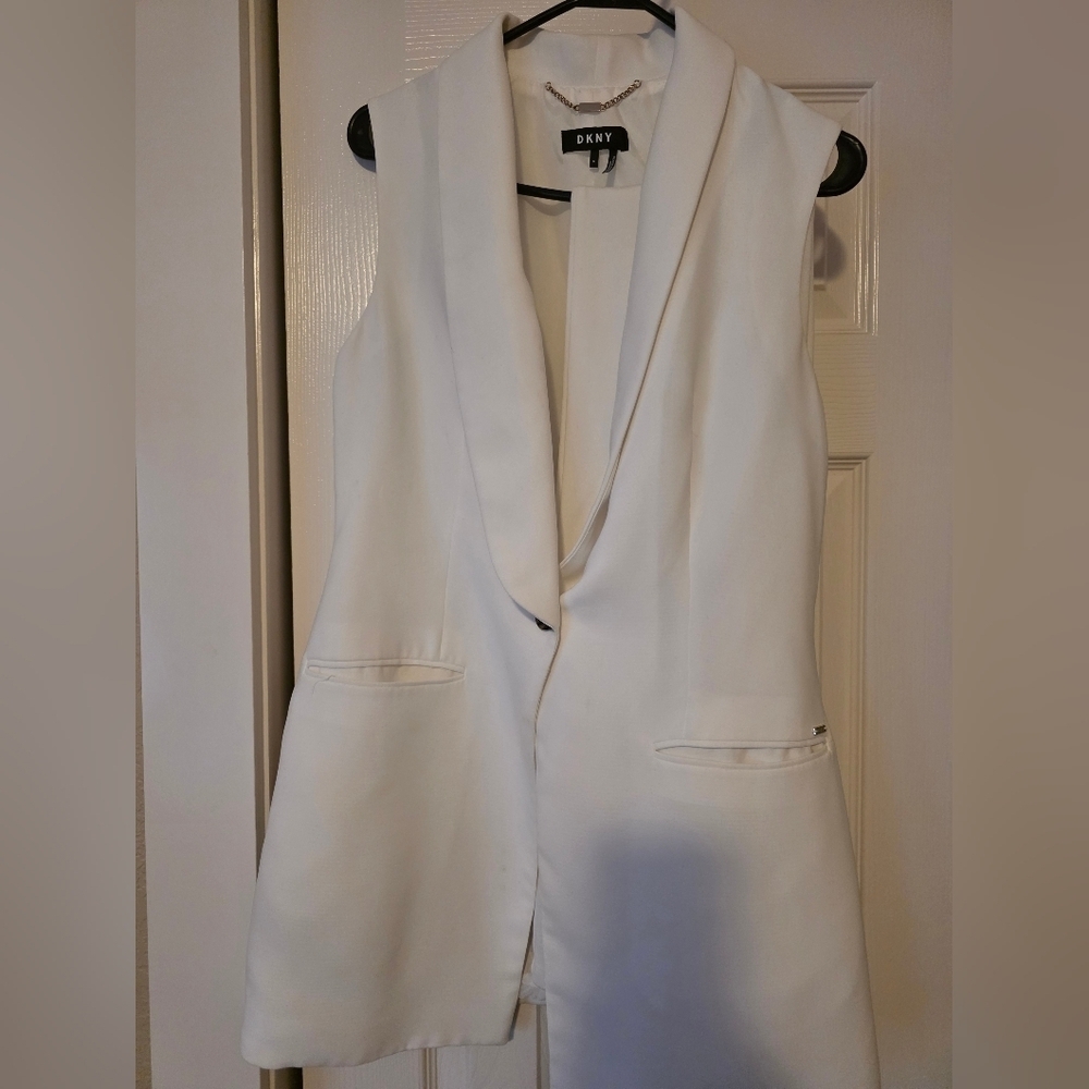 DKNY Ivory Sleeveless Vest for Women